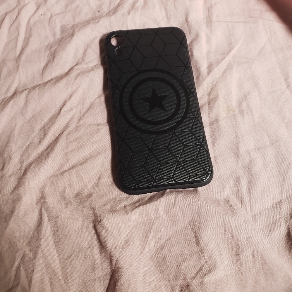 *Final Price* Captain America Phone Case - Picture 2 of 5